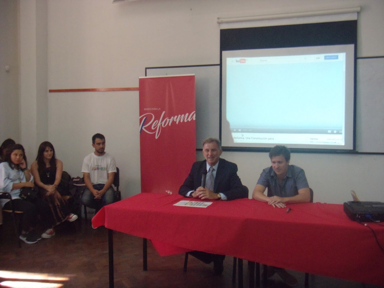 Derecho fue sede del Foro de Juventudes