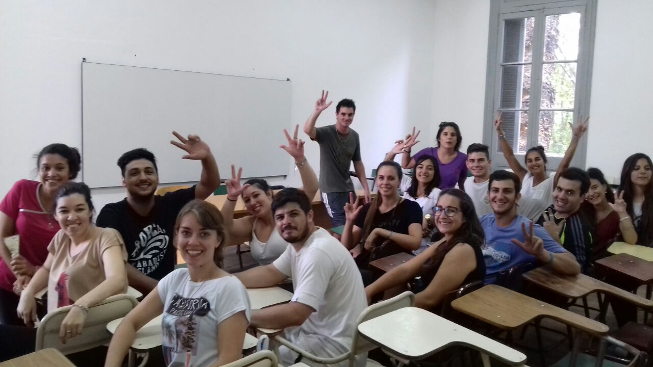 Jornada Solidaria «Dale una mano a la Facu»