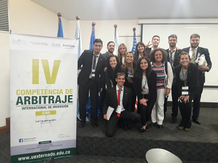 Derecho ganó la Comp. de Arbitraje