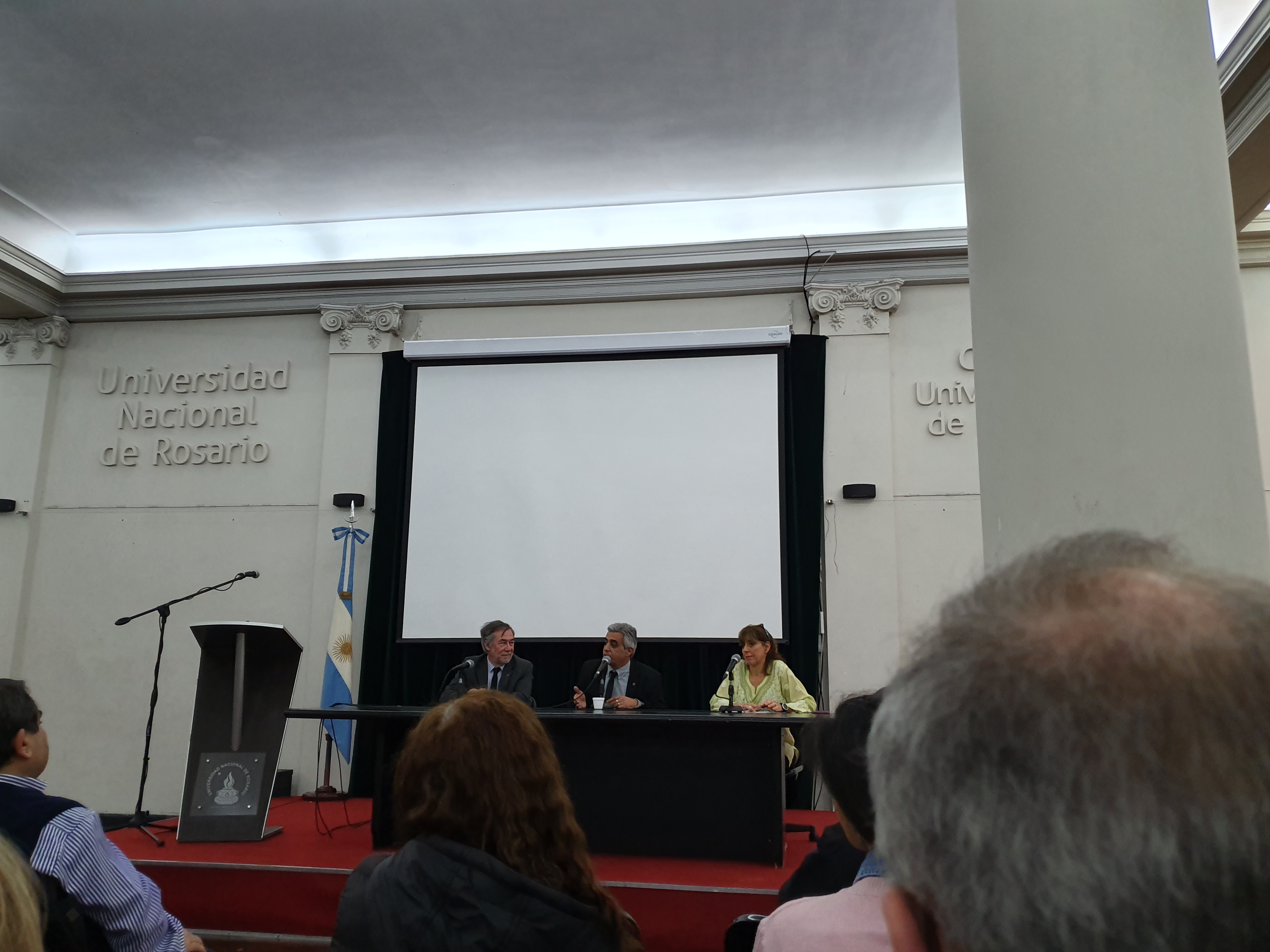 LA FACULTAD PARTICIPÓ DE LA XIII JORNADA DE CIENCIA Y TECNOLOGÍA DE UNR