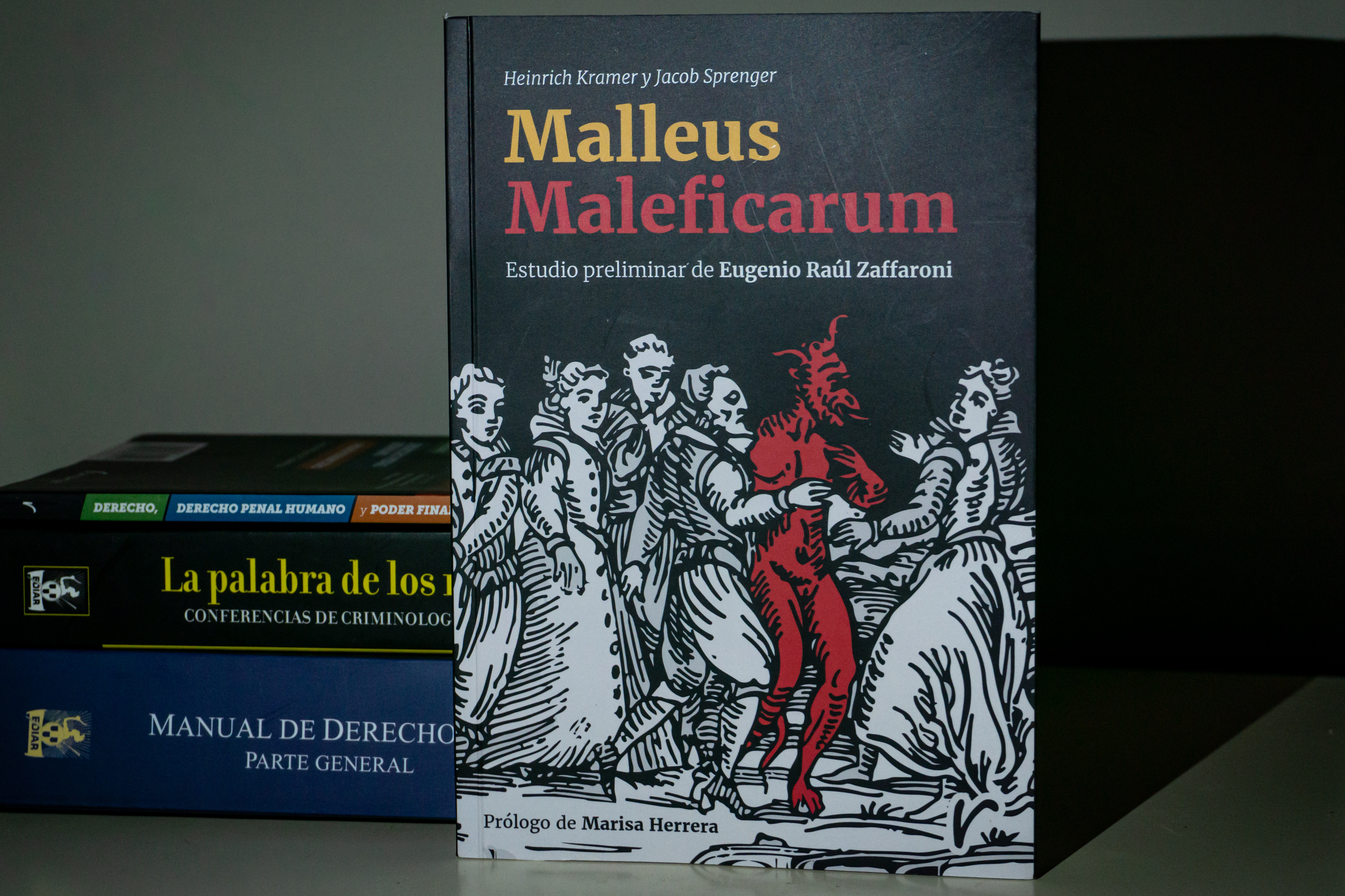 SE PRESENTÓ EL LIBRO «MALLEUS MALEFICARUM»
