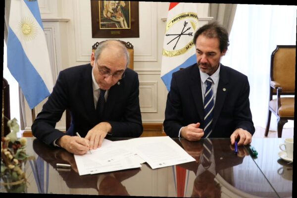 FIRMA DE CONVENIO DE ASISTENCIA Y COOPERACIÓN RECÍPROCA CON LA BOLSA DE COMERCIO DE ROSARIO