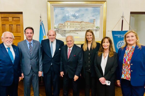 ACTO DE HOMENAJE A LOS JUECES QUE INTEGRARON EL TRIBUNAL A CUARENTA AÑOS DEL JUICIO A LAS JUNTAS DE LA ÚLTIMA DICTADURA MILITAR