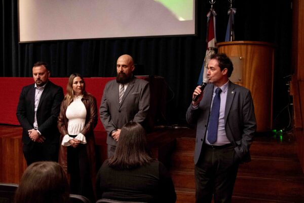 CINE DEBATE EN LA FDER